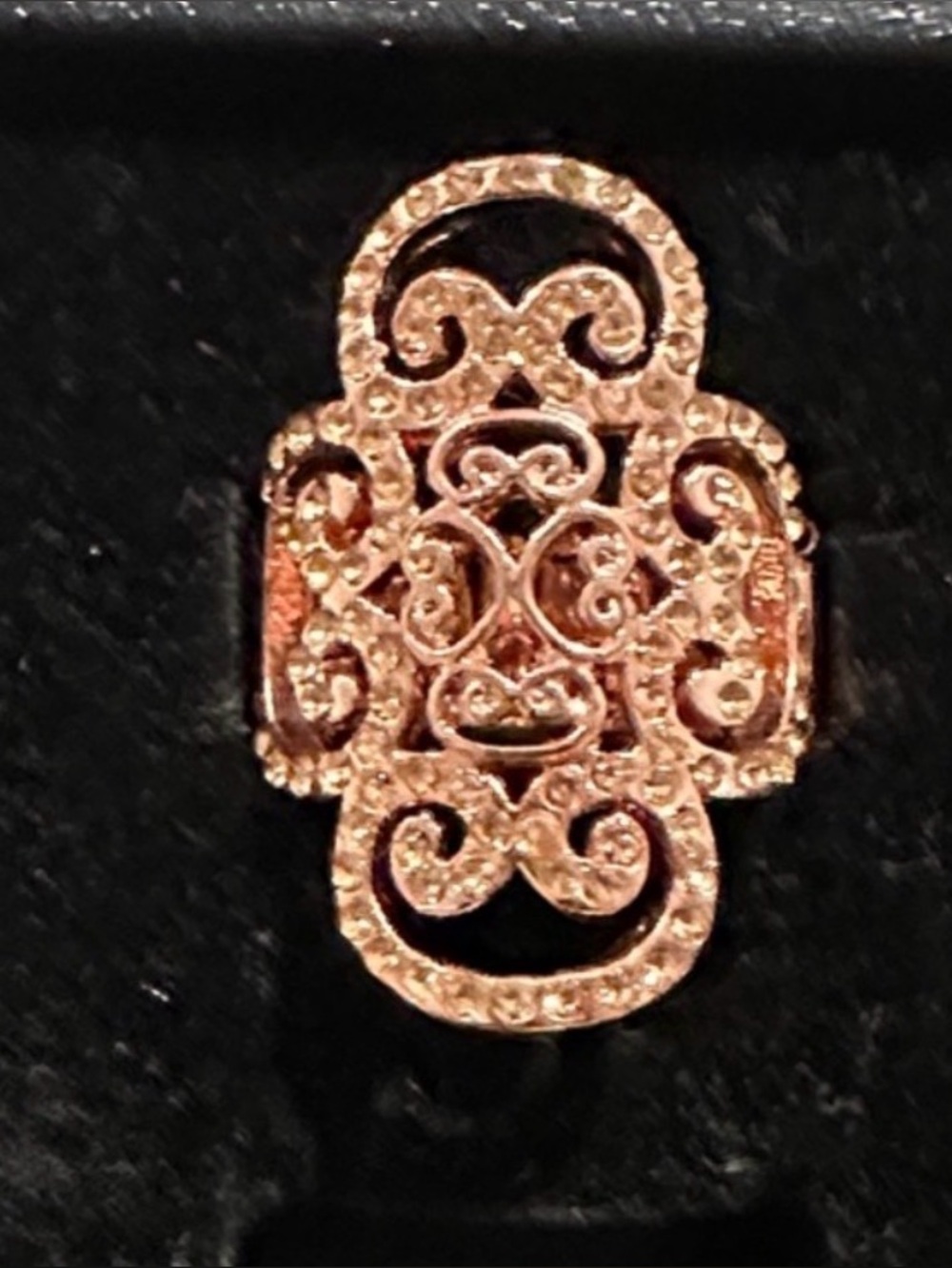 Elegant Rose Gold Filigree Cocktail Ring - Women Jewelry